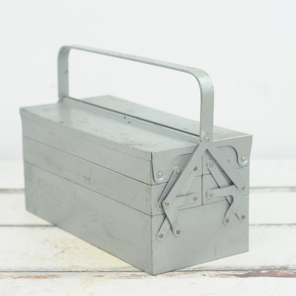 Vintage Tool Box Cantilever Fold-Out Toolbox Tackle Box Silver/Gray Good Cond.