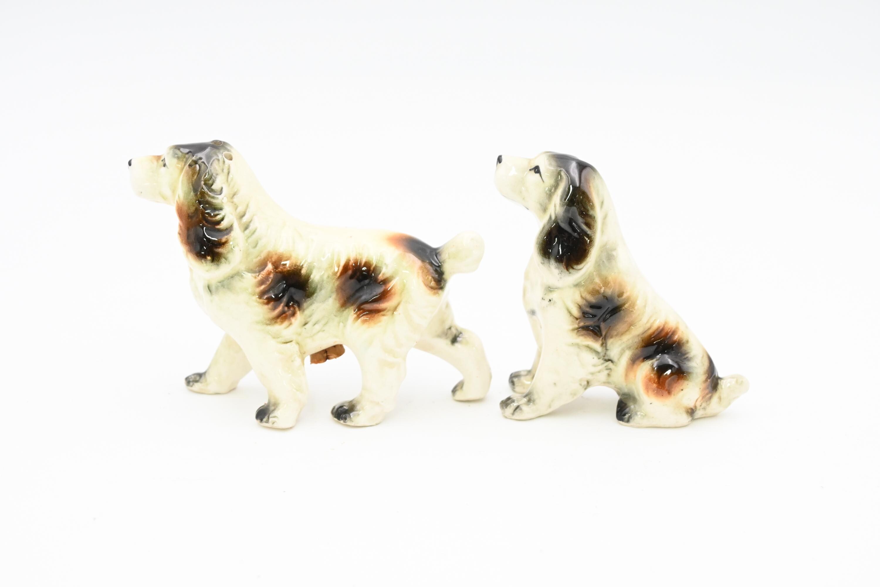 ヴィンテージ。磁器製のコッカースパニエル？犬のソルト＆ペッパー
