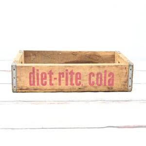 Vintage . 1977 Wood Diet Rite, Nehi Cola Soda Pop Crate Soda Delivery Box Chicago Illinois