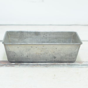 Vintage 9.5" Ecko Metal Heavy Baking Loaf Pan Metal Baking Pan