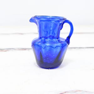 Vintage . Cobalt Blue Art Glass Pitcher Small 3.5&quot;H Swirl Glass Pitcher Creamer