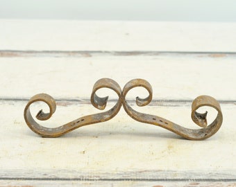 Vintage . 9.25" Cast Iron Decorative Scroll Reddish Brown Possibly Fence Salvage