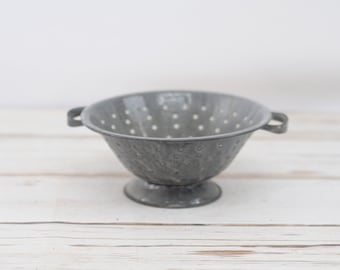 Vintage . Colander Gray Graniteware Granite Ware Enamel Ware Strainer #2
