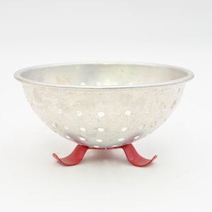 Vintage Miniature 4" Aluminum Footed Colander / Strainer with Red Feet In Very Good Condition