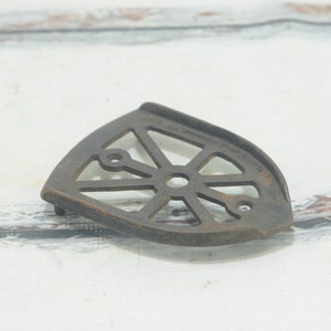 Antique ./ Vintage Sad Iron Trivet Rustic Primitive Footed Cast Iron Ironing Trivet