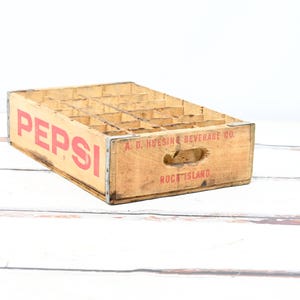 Vintage . Drink Pepsi Cola Beverage Wood Crate Soda Pop 1982? Rock Island Il