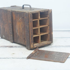 Vintage  Primitive Handmade Wood Merchants Box Divided Wood Box Salesman&#39;s Box