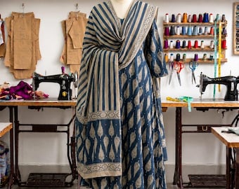 Baumwolle Anarkali Kleid, lange Kurta Hose Dupatta, Hochzeit Festliche Kleidung