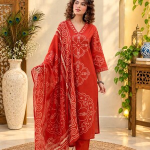 Elegant Indian Bandhej Hand Printed Cotton Kurta Pant Duppta Set, Embroidered Ethnic Wear, Boho Casual Outfit immagine 1