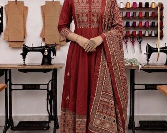 Handarbeit Baumwolle Anarkali Kleid Set, Lange Kurta Hose Dupatta, Ethnische Festliche Kleidung