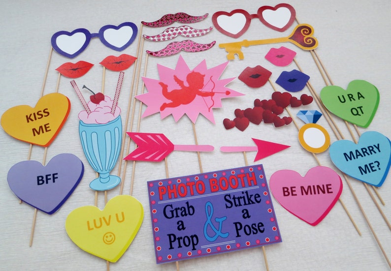 PDF Valentine's Day photo booth props/decorations/craft printable DIY image 1