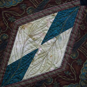 Ginny Beyer Manor House Quilt image 2