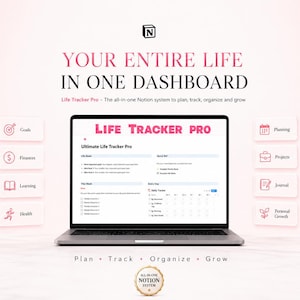 Könnte beinhalten: Ein Laptop mit dem Notion-Dashboard Life Tracker Pro und dem rosafarbenen Text YOUR ENTIRE LIFE IN ONE DASHBOARD. Der Bildschirm zeigt Bereiche für Ziele, Finanzen, Lernen, Gesundheit, Planung, Projekte, Journaling und persönliches Wachstum.