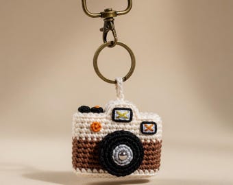 Mini Vintage Camera Crochet Pattern, Beginner Amigurumi Keychain PDF, Bag Charm DIY