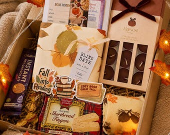 Rendez-vous surprise automnal chaleureux avec une box littéraire | Cadeau de lecture d'automne | Livre mystère