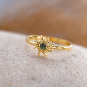 Zertifizierter roher Moldavit-Ring, Sonnenform, 925er Sterlingsilber, Meteoritring, zierlicher Moldavit, Tektit, Schmuck