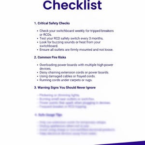 Op de afbeelding: Een wit document met de titel "Electrical Safety Checklist" in donkerblauwe letters. De checklist bevat veiligheidscontroles, brandrisico's en waarschuwingssignalen. Het document heeft een geel en blauw ontwerp.