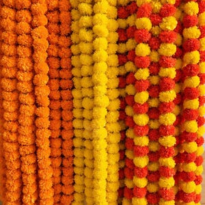 50 pezzi in offerta su ghirlanda di fiori di calendula artificiali indiani di colori misti per decorazioni natalizie, matrimoni e feste di Diwali