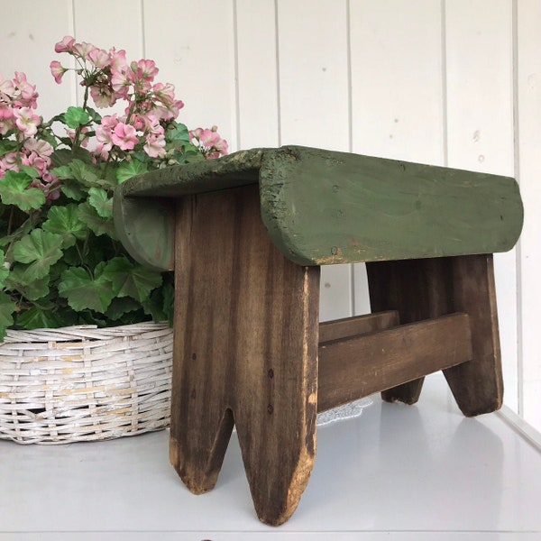 Vintage Wooden Bench Green & Brown Farmhouse Style Primitive 20" wide x 9 1/4" deep x 13" high NOT PERFECT