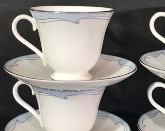 4 Cup and Saucers "W Wedgewood Venice Bone China Made in England 1998" White Blue Silver Tea Coffee Cups