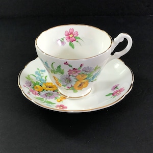 Celendine by Regency Bone China Made in England Teacup & Saucer Floral Spray, Scalloped, Gold Trim Tea Party Luncheon Table Setting