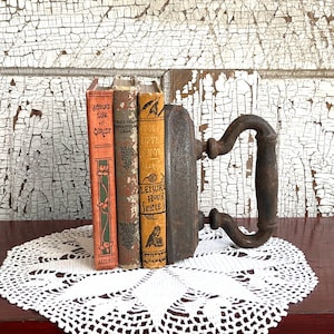 Sad Flat Iron Antique Heavy Paper Weight Door Stop Wrought Cast Iron Bookend 6&quot; T x 3 1/2&quot; W x 4 3/4&quot; D Including Handle Pointy Nose