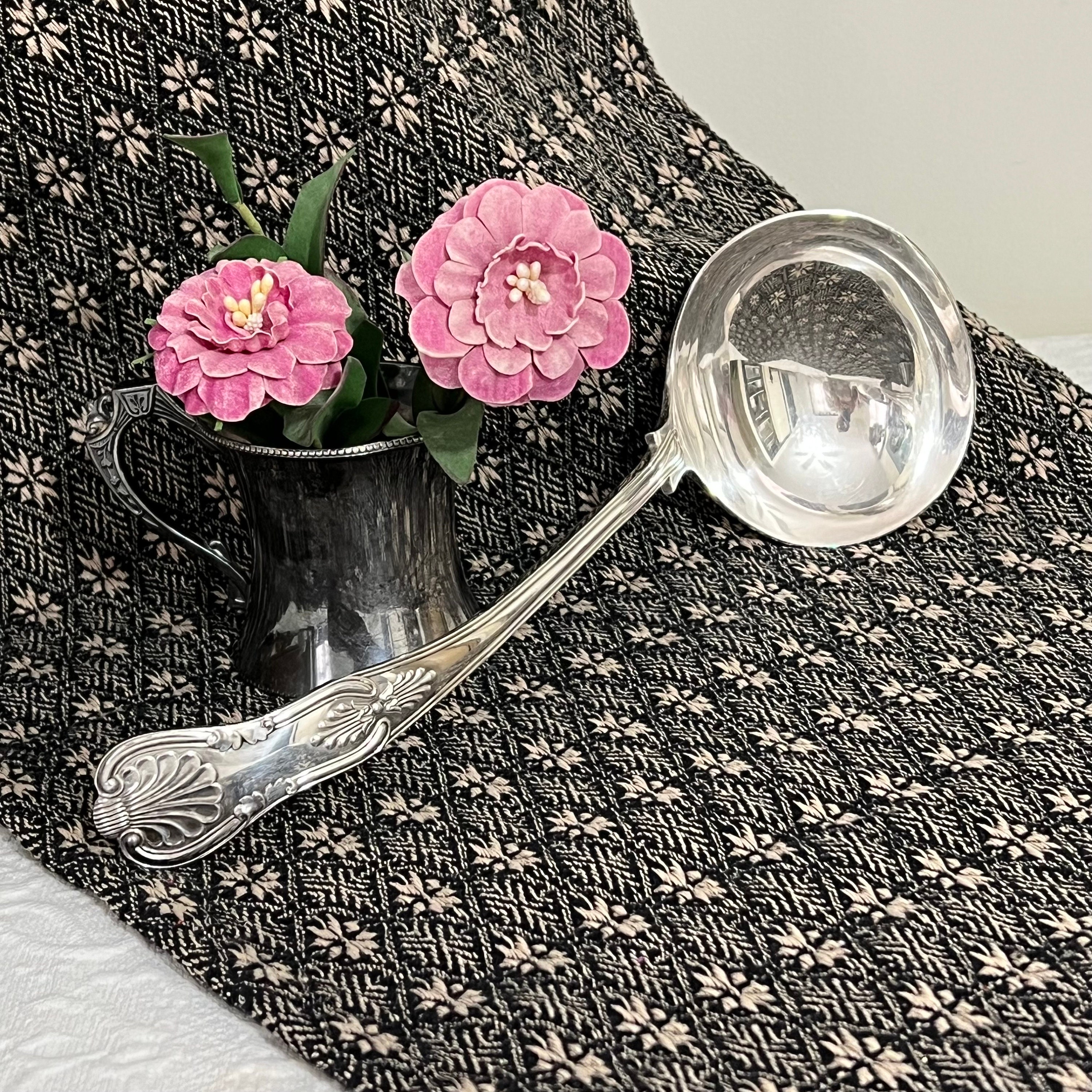 パンチまたはスープレードル 12インチ ヴィンテージ シェフィールド