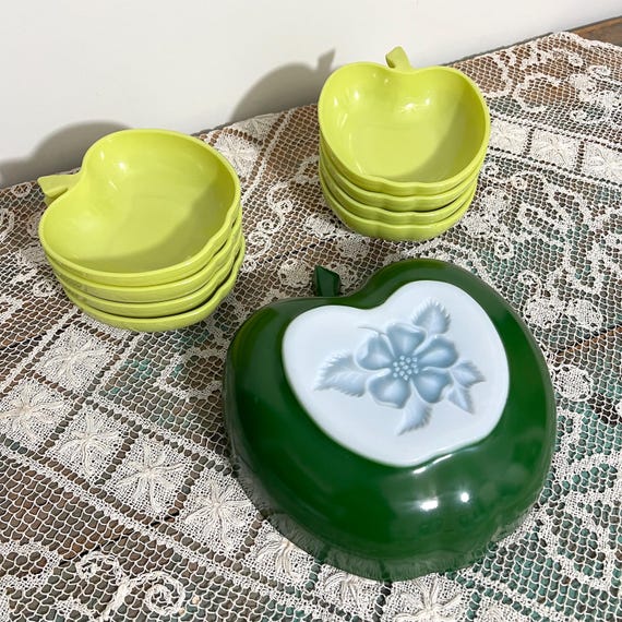 Midcentury Hazel Atlas Orchard Ware Apple Shaped Salad Bowl and 8