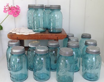 Vintage Clear Quart Aqua Blue Canning MISMATCHED Ball Jars Mason Zinc & Porzellandeckel ... diese Auflistung gilt NUR für EIN Glas