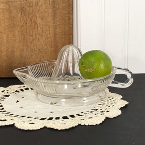 Clear Glass Juicer Reamer Large Citrus Orange Lemon Lime Squeezer... Not Perfect