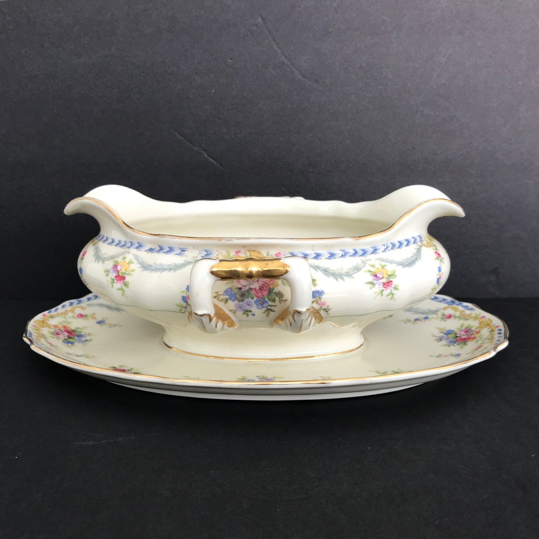 Gravy Bowl With Attached Under Plate Leonora by Franconiakrautheim
