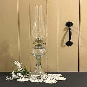 Vintage Clear Glass Oil Lamp with Smooth Bass and Bowl, Burner and a New Wick 18 1/4&quot; tall