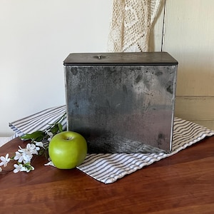 Tin Box with Lid 9 1/2&quot; x 5 1/2&quot; x 8 1/2&quot; tall