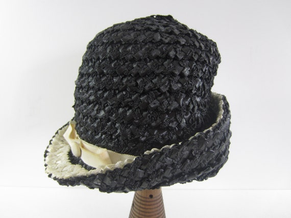 Lovely Vintage Betmar Black and Cream Straw Hat w… - image 3