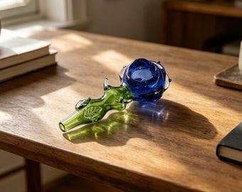 Premium Glass Blue Rose Pipe - High Heat Resistance - Smooth Airflow Design - Durable One-Piece Glassware Art