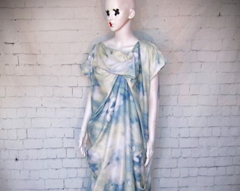 KAFTAN K'ture dress in silky lightweight floral and clouds print
