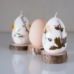 Easter Egg Candle With Real Flowers, Natural Pressed Flowers Housewarming Decor