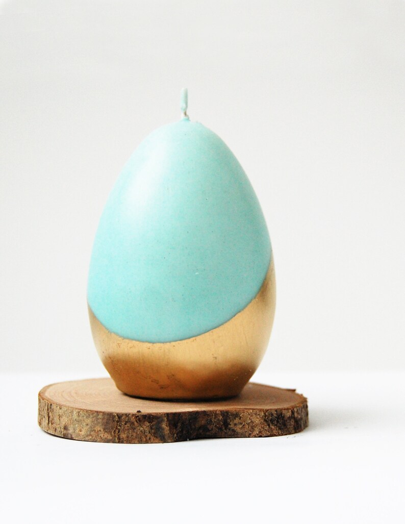 Big Easter Egg Candle Half Painted in Gold, Modern Easter Table Decoration, Cozy Easter Gift image 5