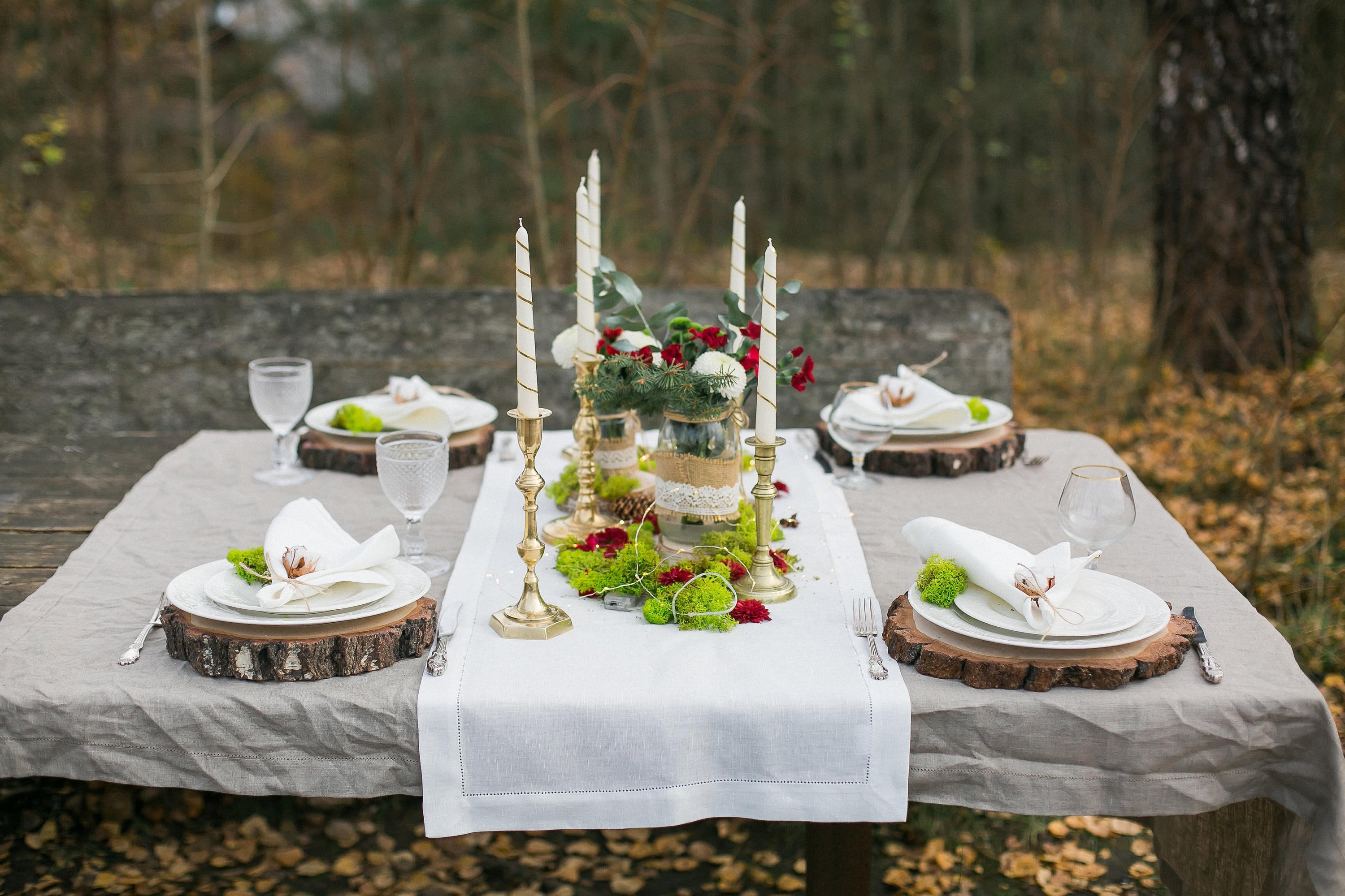 Bougies de Taper d'ivoire avec Le Décor d'or, Bougies Métalliques Modernes Dîner, Table Mariage