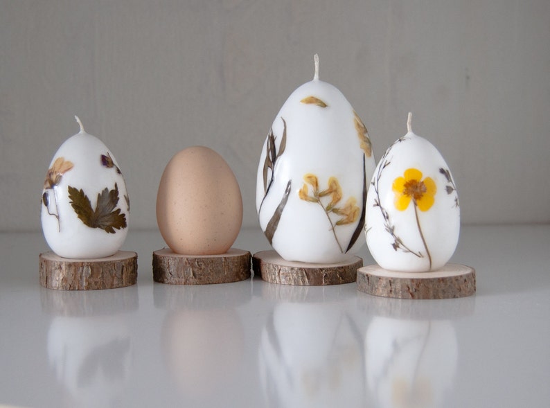 Easter Egg Candle With Real Flowers, Natural Pressed Flowers Housewarming Decor image 5