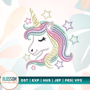 Könnte beinhalten: Gesticktes Einhorn-Design mit weißem Gesicht, goldenem Horn und bunter Mähne in Rosa, Lila, Gelb und Grün. Das Design enthält Sterne und den Text "Blossom Canvas Crafts" und Dateitypen.