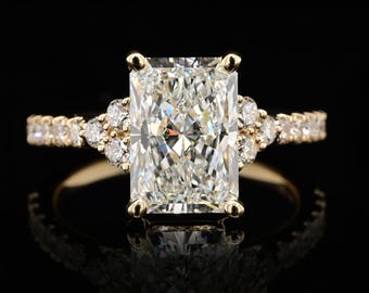 Radiant Cut Lab Grown Diamond Engagement Ring, Vintage Cluster Diamond Ring, Pavé Bridal Ring, IGI Certified Gold Ring, Radiant Diamond Ring