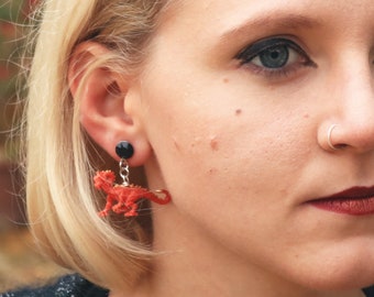 Rhinestone Stud Earrings with Pendant Dragons, Dragons Earrings, Round Stud Earrings