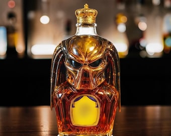 Juego de decantador de whisky estilo Predator, botella de whisky única, decantador de bourbon, decoración para bar en casa, regalo para hombres, cueva del hombre