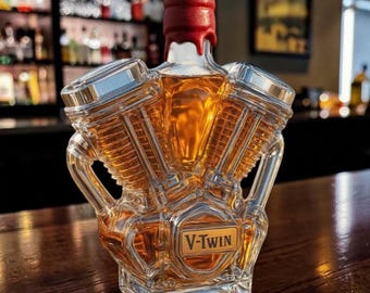 Juego de decantador de whisky con motor V8, botella de vidrio con temática de motocicleta, decoración retro para bar, regalo único para hombres amantes del bourbon y el whisky escocés, ideal para exhibir en el bar de casa.
