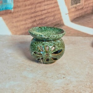 Quemador de aceite de cerámica moteada hecho a mano, calentador de cera de cerámica minimalista, difusor marroquí