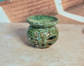 Brûleur à huile en céramique mouchetée fait main, chauffe-cire de poterie minimaliste, diffuseur marocain