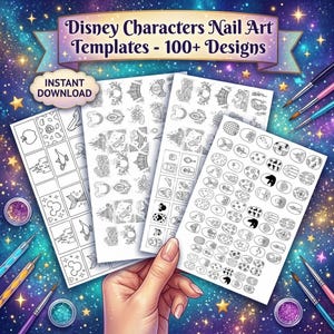 Puede incluir: Una colección de hojas de papel blancas con dibujos de líneas negras para diseños de uñas, etiquetadas como Disney Characters Nail Art Templates - 100+ Designs e Instant Download, rodeadas de pinceles y pequeños recipientes de purpurina.