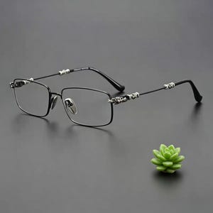 Gafas Y2K de titanio plateado con montura cruzada, montura retro gótica rectangular - Montura minimalista retro, un regalo para ella.