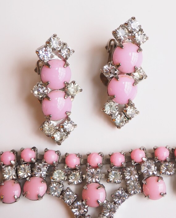 Pink Milk Glass Rhinestone Parure Jewelry Set- Ne… - image 4